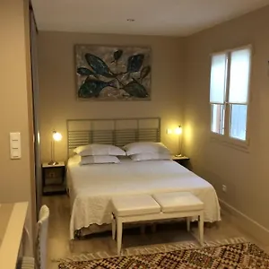 Chez Elles 2 , Caumont-sur-Durance France