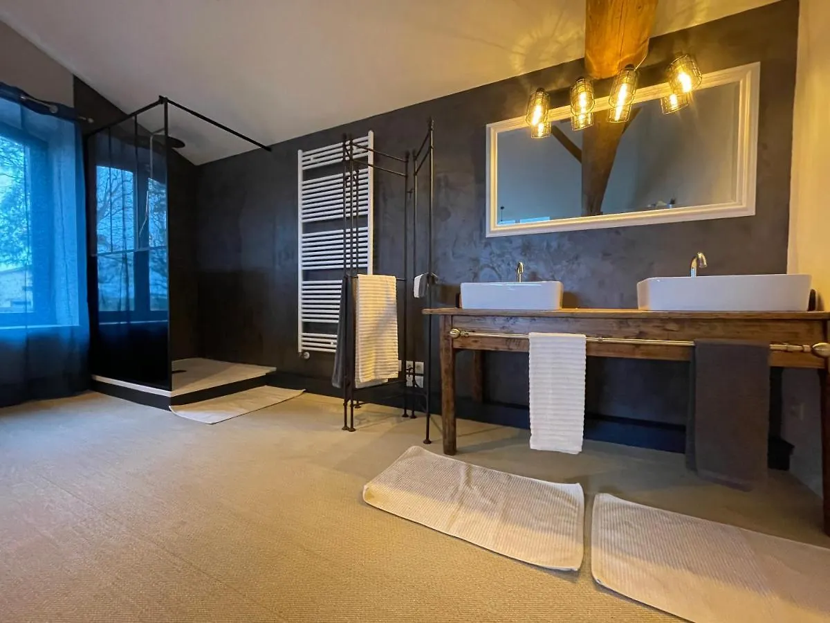 La Grange Aux Hirondelles - Appartement Complet Et Independant Commelle-Vernay