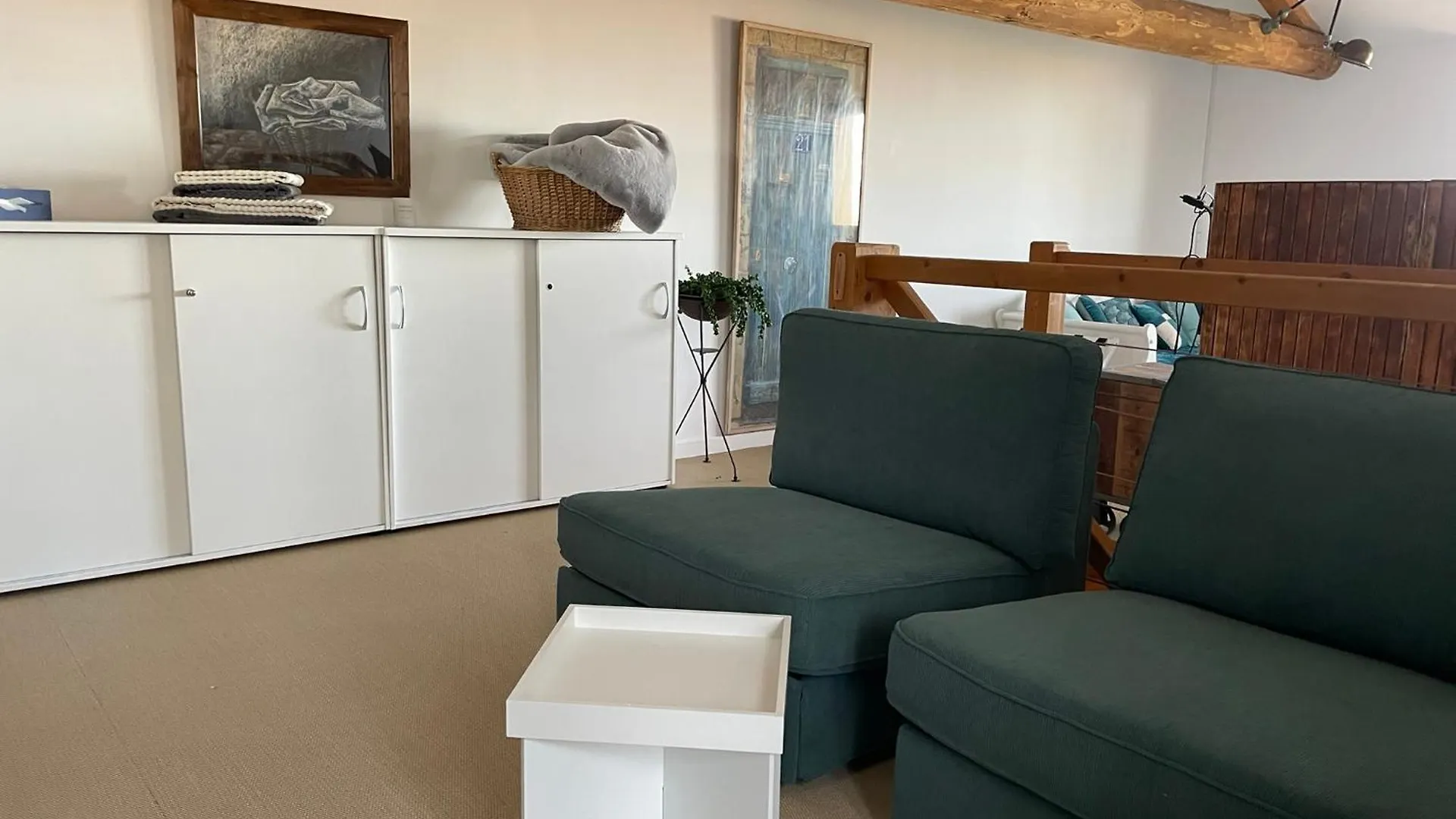 Maison d'hôtes La Grange Aux Hirondelles - Appartement Complet Et Independant Commelle-Vernay